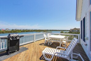 Outdoor dining - Lakefront home with private pool, hot tub, & pool table (Avon)