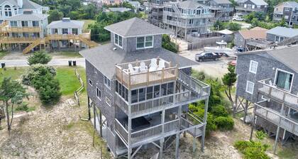 Oceanfront, dog-friendly house with private hot tub, pool access & washer/dryer