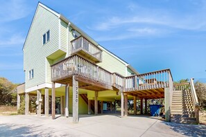 Exterior - Pleasant ocean view home with balcony, rocking chairs, soaking tub, AC, & W/D (Emerald Isle)