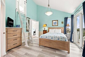 4 bedrooms, WiFi (free), bed sheets - Oceanfront Community Pool, New Owners, Newly Renovated, and dog friendly (Avon)