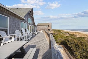 Outdoor dining - Oceanfront house with private pool, hot tub, & washer/dryer (Avon)