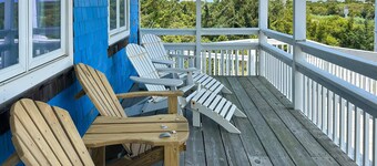 Sunset Sound Escape: Soundfront house, amazing sunset views