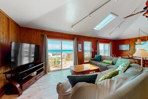 TV - Oceanfront home with 2-tier deck, beach access & sunrise views - 2 dogs welcome (Frisco)