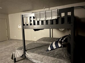 3 bedrooms, Internet, bed sheets