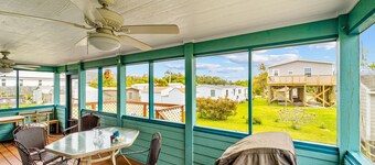 Dog-friendly home with gas grill, arcade machine, deck, & TV - close to ocean