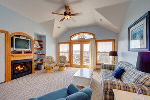 Televisio, takka, DVD-soitin