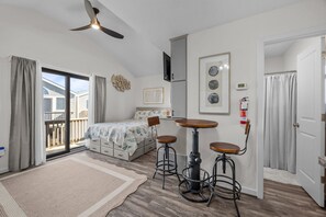 Internet, bed sheets