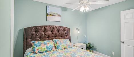 2 bedrooms, internet, bed sheets