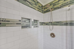 Shower, towels