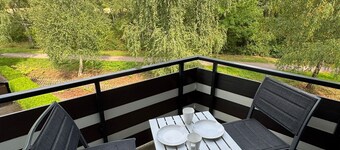 Sunny CityNest apartment with balcony and excellent transport connections