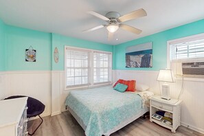 2 bedrooms, free WiFi, bed sheets, wheelchair access