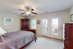 4 bedrooms, iron/ironing board, free WiFi, bed sheets