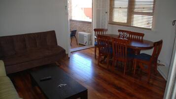 Apartment, 2 Bedrooms, Balcony