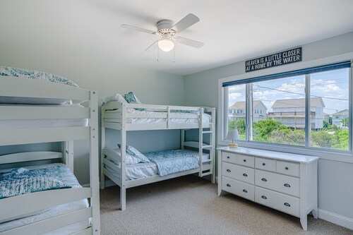 Oceanfront home with beach access, a game room, washer/dryer, & central AC