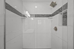 Shower, towels