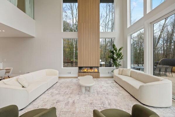 المنشأة من الداخل