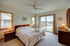 4 bedrooms, free WiFi, bed sheets