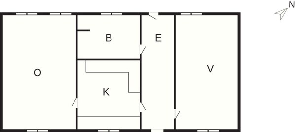 En plantegning med rum angivet som O, B, K, E og V.