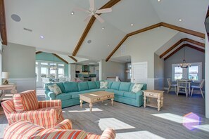 TV, fireplace - Lovely beachfront home with hot tub, pool, game room, & central AC (Avon)