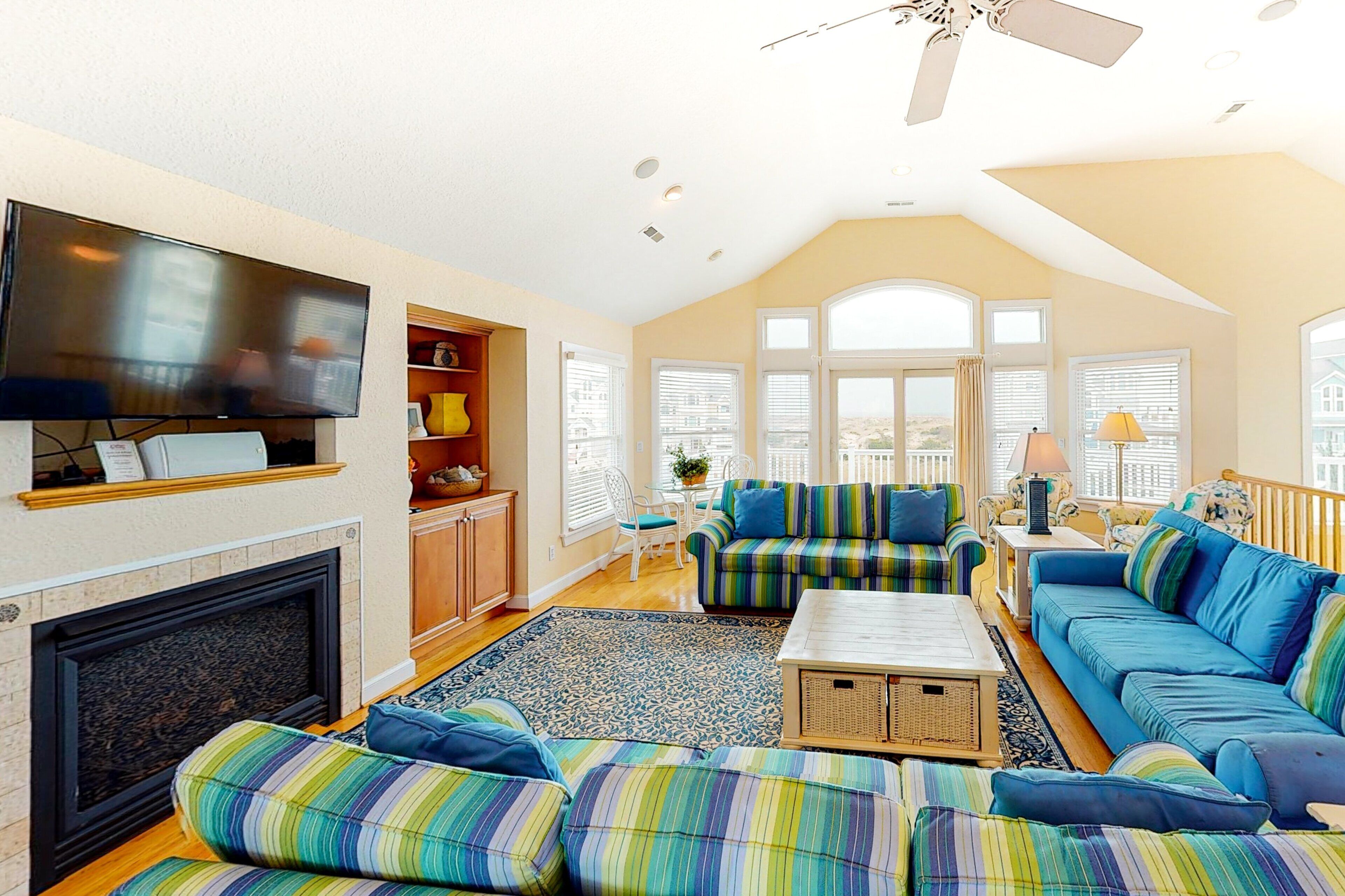 TV, fireplace, DVD player, books