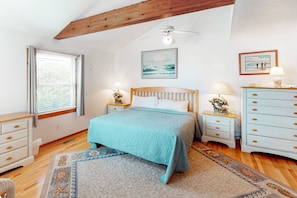 4 bedrooms, free WiFi, bed sheets