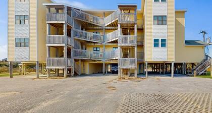 Scenic Waterfront Condo – Dock + Pet Friendly