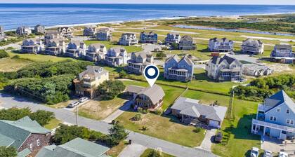 Beautiful house w/Shared Pool, Private Washer/Dryer, Central AC, Free WiFi