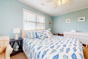 4 bedrooms, free WiFi, bed sheets