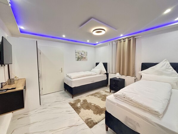 Ferros/tábuas de passar roupa, Wi-Fi de cortesia, roupa de cama