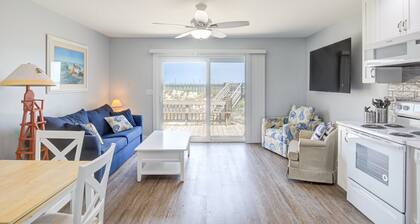 Upgraded beachfront villa with ocean views, central AC, fast WiFi & washer/dryer