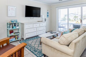 TV - 2-story ocean/beach-view home with balcony, washer/dryer & AC - dog-friendly (Kure Beach)