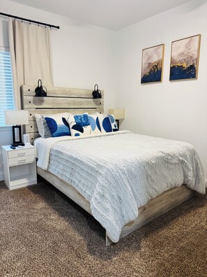 4 chambres, fer et planche à repasser, Wi-Fi, draps fournis