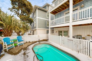 Pool - Oceanview Home with private pool and close beach access (Kure Beach)