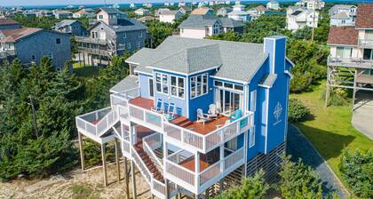 Gail's Force 330: ocean-view, outdoor pool