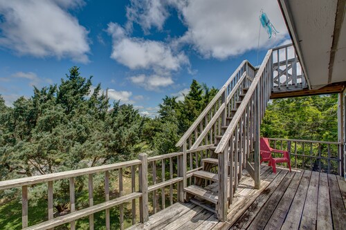 Blue Dolphin 054: Dog-friendly,ocean views, rooftop deck