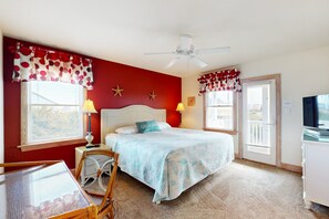 5 bedrooms, free WiFi, bed sheets