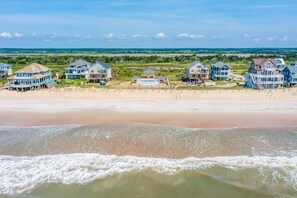 Beach nearby - Spacious, dog-friendly home with ocean views, beach access, & pool (North Topsail Beach)
