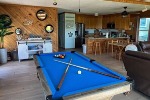 Spielezimmer