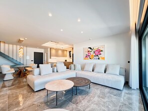 Smart TV - FOS Luxury Apartment with View of Nafplio (Nafplio)