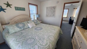 4 bedrooms, free WiFi, bed sheets