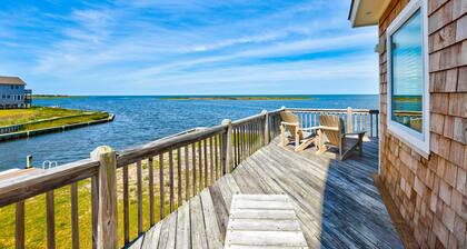 Breezy Point 39: Waterfront windsurfers' retreat w/private dock