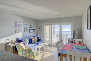 Smart TV - Topsail Dunes condo - ocean-view balcony - beach access & beachfront pool (North Topsail Beach)