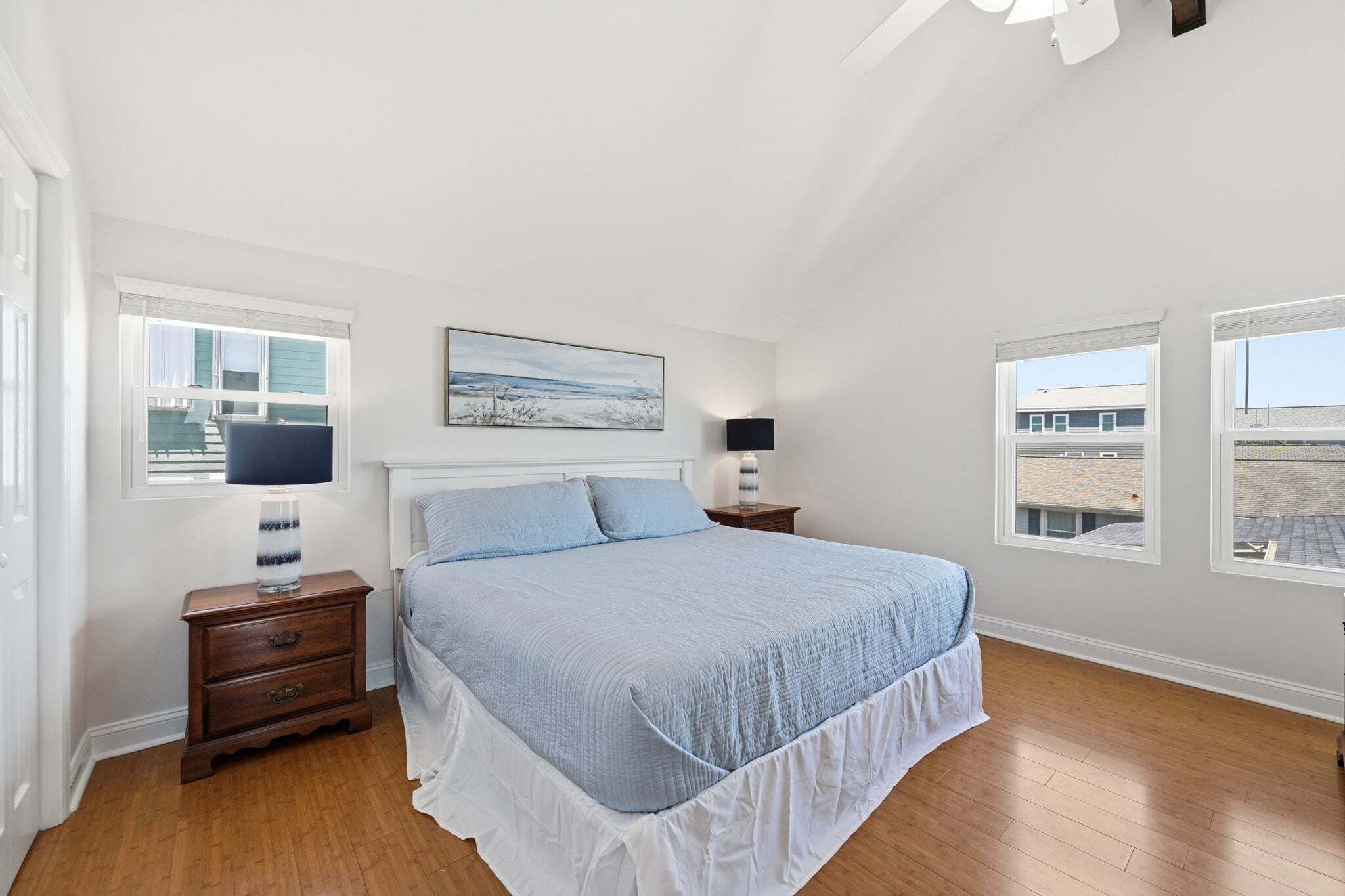 4 habitaciones, tabla de planchar con plancha y wifi gratis 