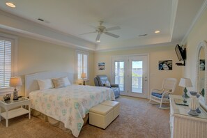 4 slaapkamers, een strijkplank/strijkijzer, reisbedje, gratis wifi