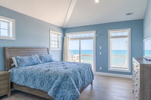 9 bedrooms, iron/ironing board, free WiFi, bed sheets - Beachfront, multi-level home with pool, beach access & private hot tub (North Topsail Beach)