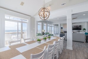Dining - Beachfront, multi-level home with pool, beach access & private hot tub (North Topsail Beach)