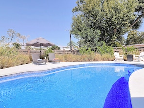 Piscine extérieure, piscine chauffée