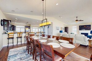 Dining - Oceanfront estate - heated pool, pool spa, elevator, pool table & cook's kitchen (North Topsail Beach)