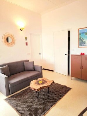 Living area - Fare 'Aute by Tiare Lodge (Windward Islands)