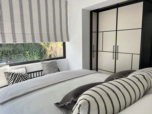 4 makuuhuonetta, silitysrauta/-lauta, Wi-Fi, vuodevaatteet